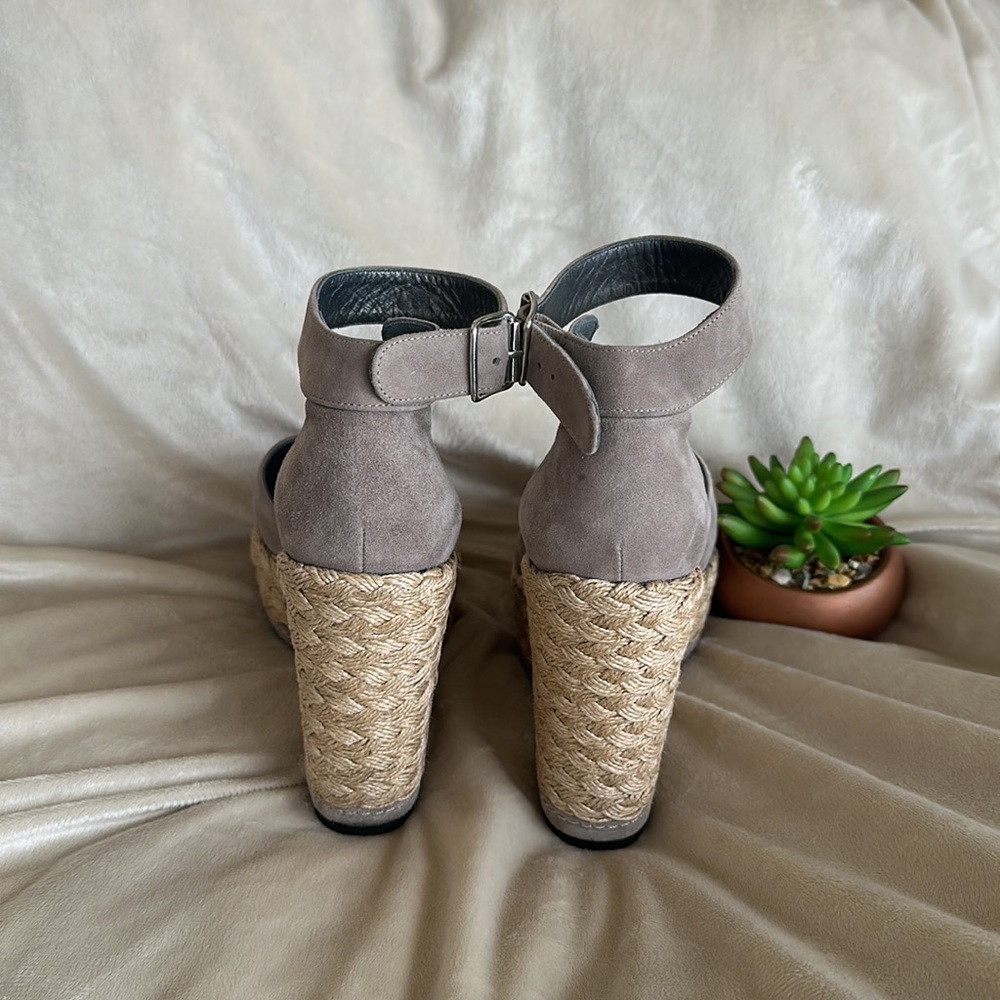 Stuart Weizmann Wedge - image 3